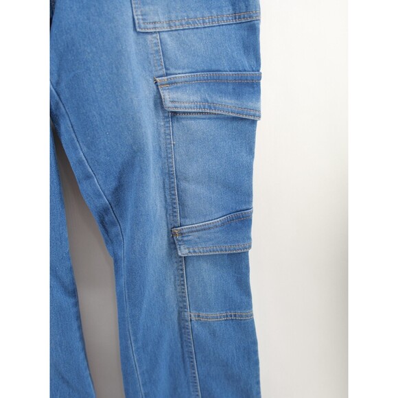 Almost Famous Denim Cargo Jean Straight Leg in Med Blue Wash Size 9 - Picture 4 of 10
